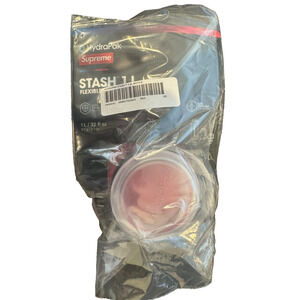 Supreme Hydrapak Stash 1.0L Bottle Red FW20